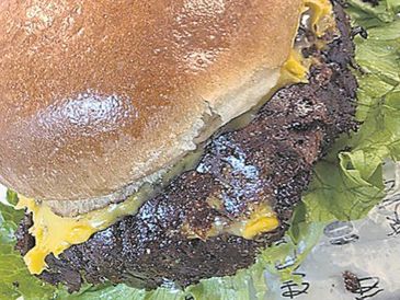 Gogo Burgers tiene cinco tipos de hamburguesas. ESPECIAL