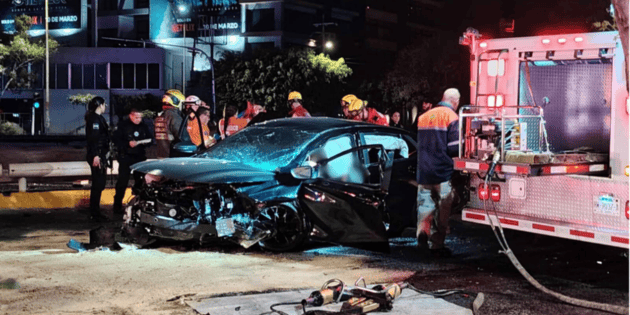 Muere una joven de 19 a&ntilde;os tras choque en Jardines del Bosque, Guadalajara