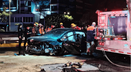 Además de la mujer que perdió la vida en el sitio, también resultaron lesionados el conductor y una joven más. CORTESÍA/M. Zaragoza