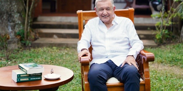 SAT dio aval reciente a asociaci&oacute;n a la que AMLO invit&oacute; a donar