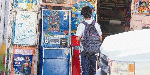 Adicciones: Proliferan m&aacute;quinas tragamonedas