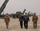 Corea del Norte lanzó hasta una docena de misiles en un ejercicio de prueba este fin de semana. EFE / KCNA