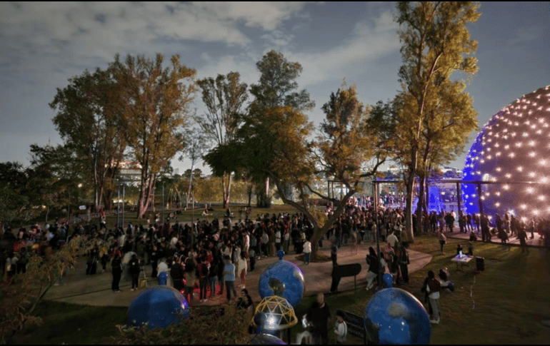 El Planetario y Centro Interactivo de Jalisco “Lunaria” detalló que previo a la observación astronómica se impartirá un taller de Planisferio Celeste. ESPECIAL/ Facebook/ Planetario y Centro Interactivo de Jalisco 