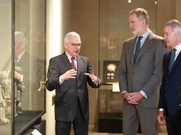 El rey Felipe VI de España, durante una visita no oficial en el Museo Arqueológico Nacional en Madrid. EFE / J. Jiménez Casa De S.M. El Rey