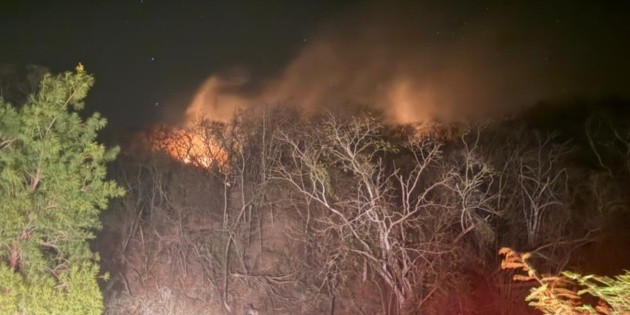 Combaten incendios forestales en Cabo Corrientes