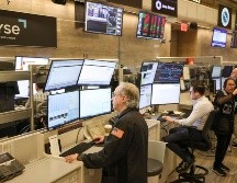 Wall Street comenzó la semana en verde y su principal indicador, el Dow Jones de Industriales, ganó este lunes un 0.83 %. EFE / ARCHIVO