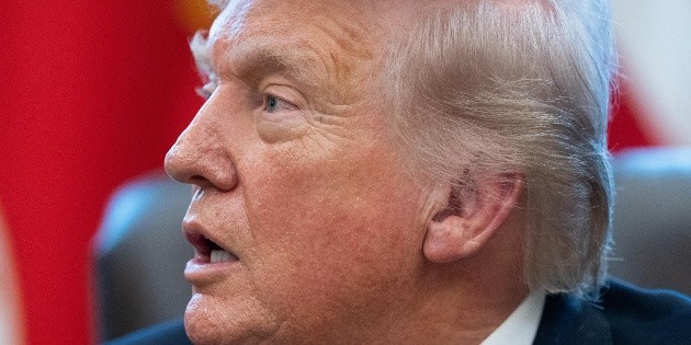 Trump se&ntilde;ala que 'tomar' Cuba ser&iacute;a un gran honor para su Gobierno