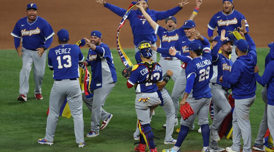 La novena sudamericana volvió a dar una muestra de carácter, paciencia y temple, cualidades que han marcado su camino en el torneo. AFP/ A. BELLO.