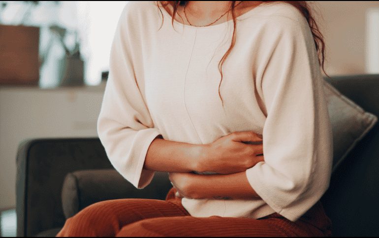 Cuidar la salud intestinal implica adoptar hábitos que favorezcan el equilibrio del organismo, como mantener una alimentación balanceada, una buena hidratación y controlar el estrés.  CANVA