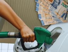 El principal de ellos es la cotización de la gasolina en los mercados internacionales, así como el tipo de cambio del dólar. ESPECIAL / CANVA