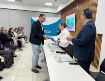 Esta mañana, en las oficinas de la Sedeco, se entregaron los primeros 60 reconocimientos 