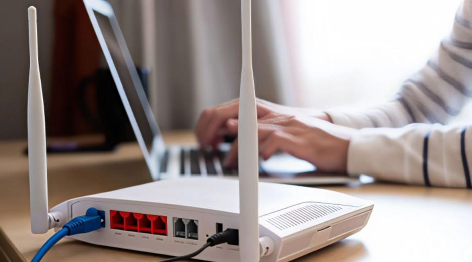 Muchos proveedores complementan su servicio básico con herramientas que facilitan el uso, la seguridad y el entretenimiento en línea. PEXELS