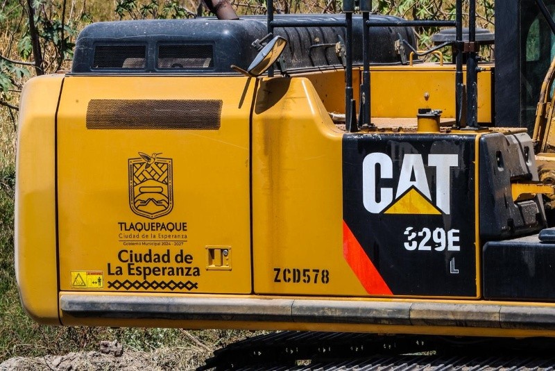 &nbsp;Máquina para remover con logotipos del gobierno de Tlaquepaque. EL INFORMADOR / A. Navarro