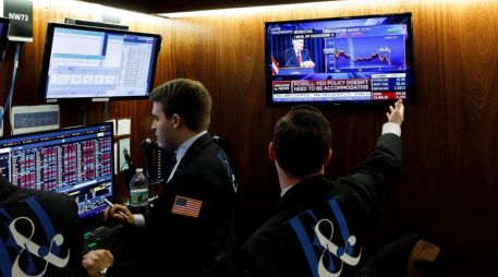 El mercado del petróleo reaccionó negativamente a la persistencia del bloqueo del tráfico en el estrecho de Ormuz y el rechazo de varios aliados clave de la OTAN a intervenir en el paso a pesar de la petición del presidente estadounidense, Donald Trump. EFE / ARCHIVO