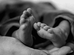 Las enfermedades infecciosas y las lesiones son las principales causas entre los infantes, mientras que los adolescentes mueren más por otras cuestiones. CANVA