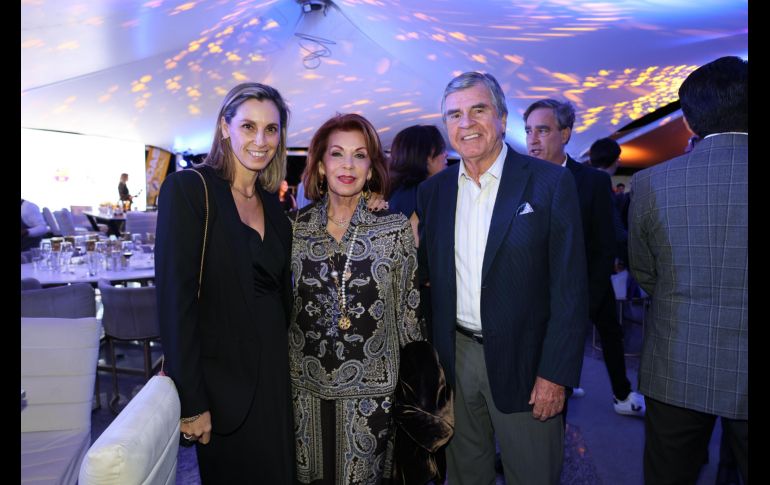 Karina Michel, Patricia Leaño y Alejandro Michel. GENTE BIEN JALISCO / Revista del 20 de marzo 2026