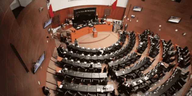 Turnan a comisiones el Plan B de Sheinbaum