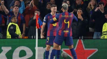 Robert Lewandowski y Lamine Yamal anotaron para el Barcelona este miércoles. EFE / A. Estevez