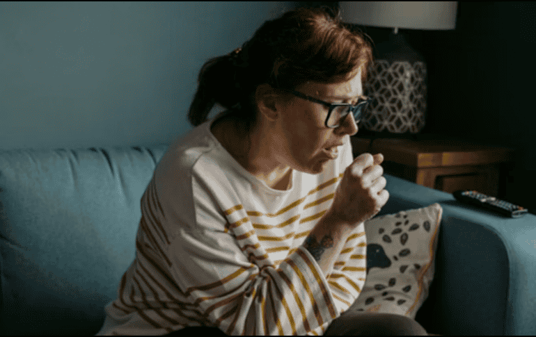 Las causas de la tos pueden abarcar varios aspectos de la salud. UNSPLASH / A. SPRATT