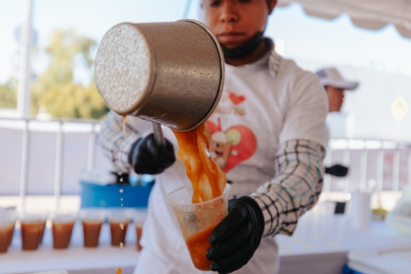 Desde las 9:30 hasta las 14:00 horas, 30 productores repartirán de forma gratuita más de 25 mil vasos de tejuino sobre Paseo Alcalde. ESPECIAL/Gobierno de Guadalajara