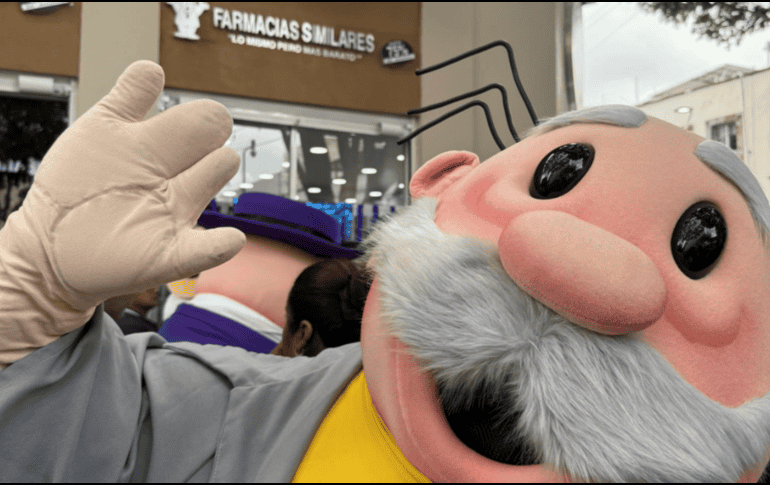 La compañía, que pertenece al Grupo por un País Mejor, quiere afianzar en el país un modelo basado en precios accesibles, atención rápida y consultorios anexos a las droguerías. ESPECIAL/ Facebook/ Farmacias Similares