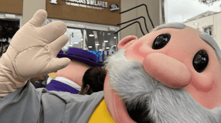 La compañía, que pertenece al Grupo por un País Mejor, quiere afianzar en el país un modelo basado en precios accesibles, atención rápida y consultorios anexos a las droguerías. ESPECIAL/ Facebook/ Farmacias Similares