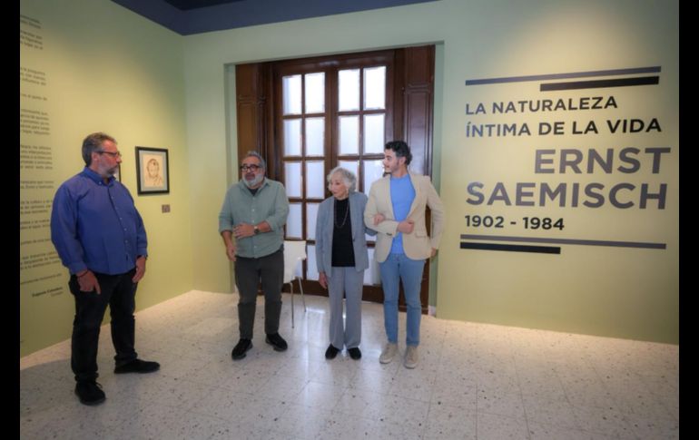 La muestra propone un acercamiento íntimo a la trayectoria de Saemisch, cuyo lenguaje visual transitó entre la figuración y la abstracción, siempre impulsado por la necesidad de explorar aquello que permanece detrás de lo visible. EL INFORMADOR / A. Navarro