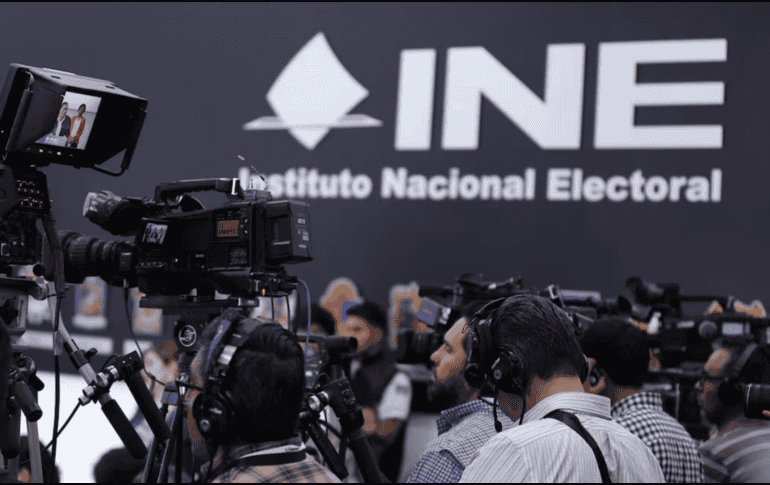 Este proceso de renovación en México no ocurre en el vacío, sino en un entorno global donde la independencia de los organismos electorales está bajo presión. SUN