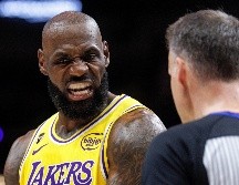 LeBron James sigue marcando la pauta en su temporada 23 en la NBA.EFE/C. Herrera