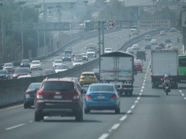 El programa Hoy No Circula se aplica de las 5:00 a las 22:00 horas en todas las alcaldías de la Ciudad de México y en tres zonas conurbadas del Estado de México. SUN/L. Camacho