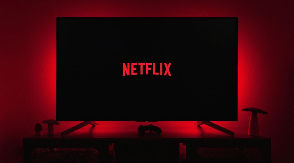 Para mantenerse vigente ante la competencia existente con las múltiples plataformas de streamig, Netflix renueva su catálogo de manera regular. Unsplash