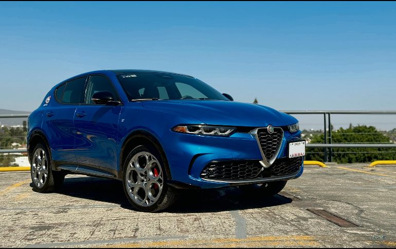 La Tonale cuenta con motor turbo de 268 HP que entrega aceleración contundente y una conducción con carácter deportivo, fiel al ADN de Alfa Romeo. CORTESÍA