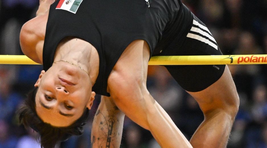 Erick Portillo (plata) se subió al podio junto con Oleh Doroshchuk (oro) y Raymond Richards (bronce). EFE / R. Pietruszka