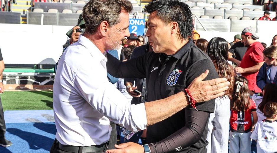 González consideró que el equipo mostró “una solvencia defensiva muy importante”, logrando limitar al Atlas gracias a la flexibilidad táctica. EL INFORMADOR/ A. NAVARRO.