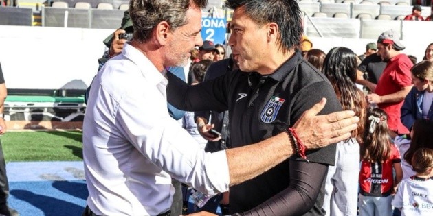 Esteban Gonz&aacute;lez destaca orden defensivo ante Atlas