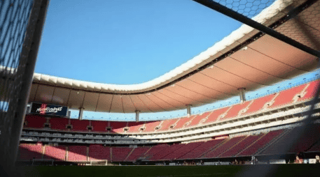 El primer duelo se llevará a cabo el jueves 26 a las 21:00 horas, cuando Nueva Caledonia y Jamaica se enfrenten con la misión de mantenerse con vida en la eliminatoria. IMAGO7