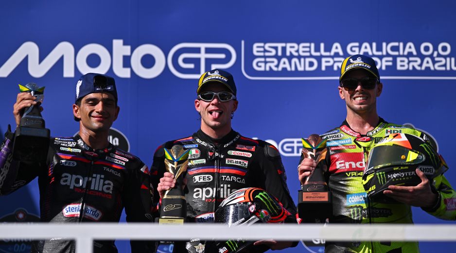 Aprilia Racing marcó la diferencia en Brasil y firmó un estelar doblete con ‘Bez’ y Martín. EFE/ A. Borges.