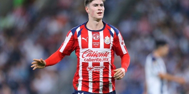 Chivas: 'Hormiga' Gonz&aacute;lez apunta a la temporada goleadora m&aacute;s alta en la historia del equipo