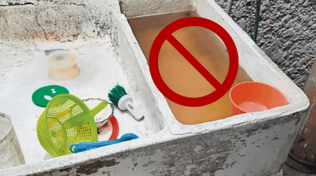 Los reportes ciudadanos describen agua con coloración amarilla o café, presencia de sedimentos y mal olor. EL INFORMADOR / ARCHIVO / CANVA