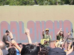 El concierto breve funcionó como punto de partida para una experiencia distinta. Tras la presentación, tanto el cantante como decenas de asistentes tomaron sus bicicletas y pedalearon juntos rumbo al C3 Stage, en una caravana espontánea que mezcló convivencia y música. EL INFORMADOR / H. Navarro