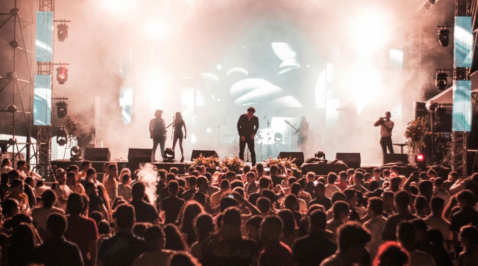 Figuras como Tyler, The Creator y Los Fabulosos Cadillacs encabezan la agenda musical que llegará a Guadalajara esta semana. PEXELS