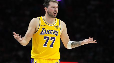 Luka Doncic está encontrando su mejor versión desde que llegó a California y luce como el heredero del púrpura y dorado que la afición esperaba. AP/ L. Sladky.