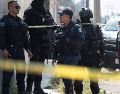 Tras el ataque, la patrulla donde los policías realizaban su recorrido quedó con decenas de impactos de arma de fuego. EFE/ARCHIVO