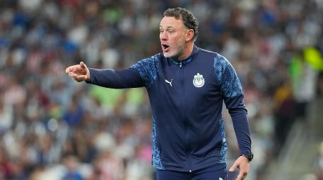 Gabriel Milito se refirió a la política histórica del club de jugar únicamente con futbolistas mexicanos y dejó clara su posición. IMAGO7