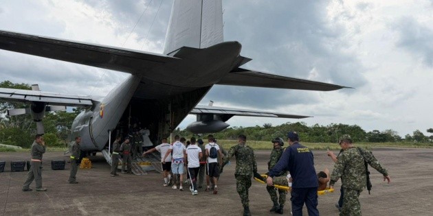 Autoridades elevan a 68 los fallecidos por el accidente de avi&oacute;n militar en Colombia