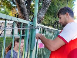 El acercamiento con los estudiantes regios ocurre en el marco de su estancia en México, donde Irak se prepara para disputar el partido que definirá su clasificación a la Copa del Mundo 2026. X / @IraqNT_EN
