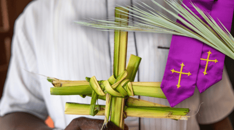 El próximo domingo 29 de marzo será Domingo de Ramos, un día que marca el arranque de la preparación para la Semana Santa 2026. ESPECIAL / CANVA