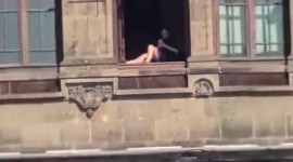 Sheinbaum habla sobre persona asoleándose en Palacio Nacional