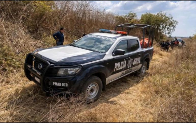 La patrulla fue abandonada en la localidad de San José en el municipio de Huichapan. ESPECIAL/Policía de El Arenal