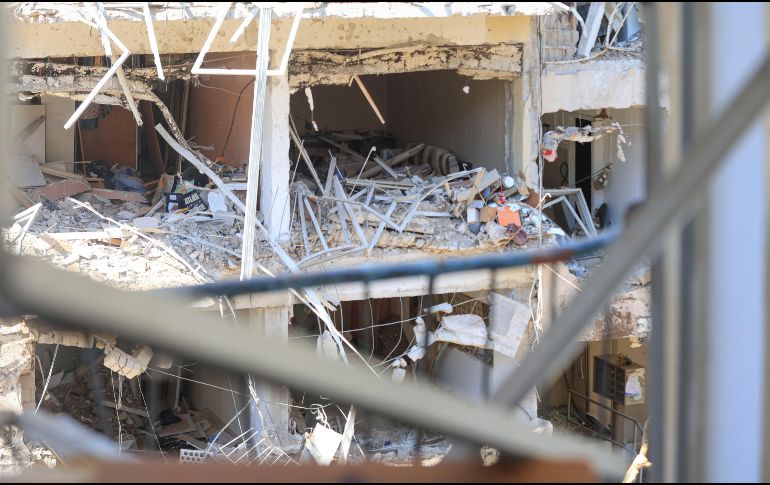 La escalada en Medio Oriente está lejos de terminar, con oleadas de bombardeos que afectan a Irán e Israel. EFE/M. Gibelli